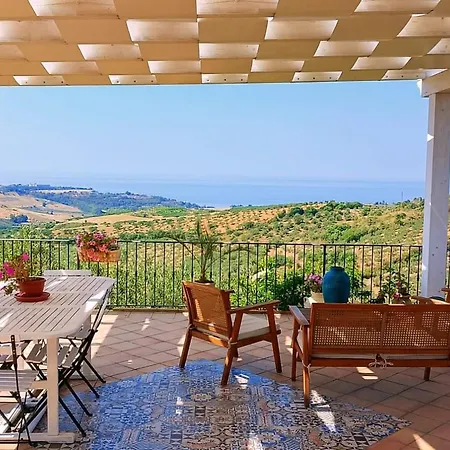 Immersa In Oliveto Vista Mare Tatil Evi