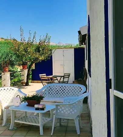 Holiday home Immersa In Oliveto Vista Mare