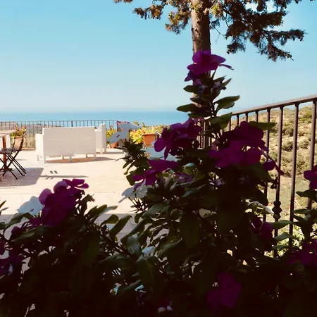 Holiday home Immersa In Oliveto Vista Mare Sciacca
